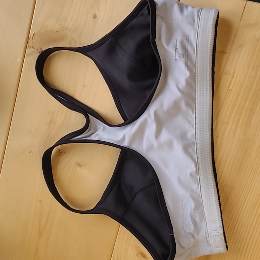 38C champions MEDIUM support bra - Picture 4 of 5